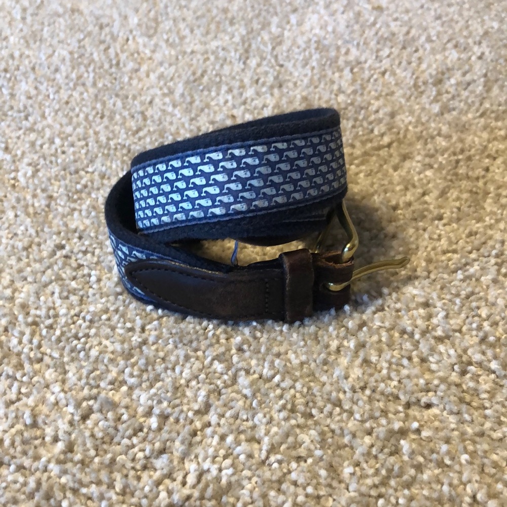 Vineyard vines whale canvas club belt